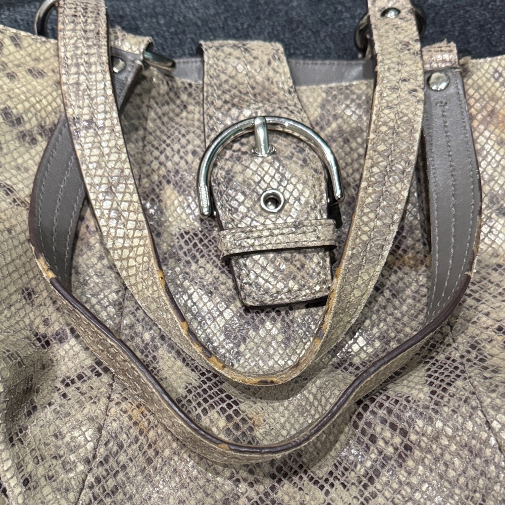 Coach Vintage Neutral Boa Snakeskin Shoulder Bag with Buckle - Picture 9 of 13
